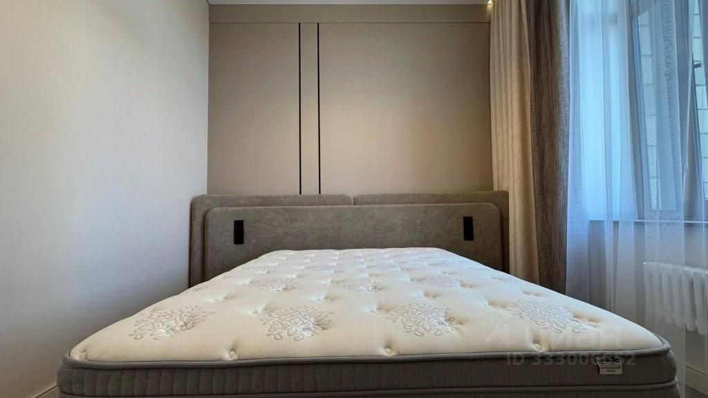 m. Oktyabrskoe pole: Apartment, 2-rooms