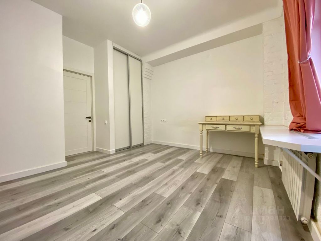 m. Shabolovskaya: Apartment, 2-rooms