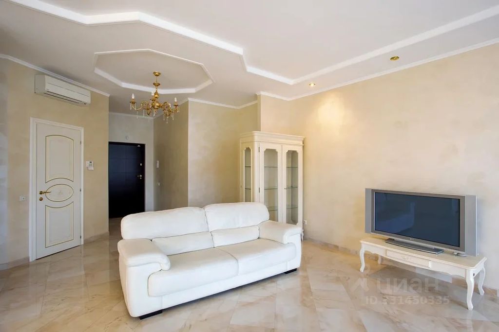 m. Lomonosovsky prospekt: Apartment, 3-rooms