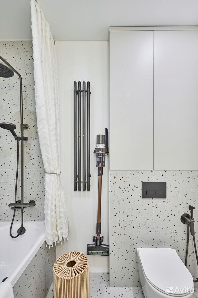 m. Maryina Roscha: Apartment, studio
