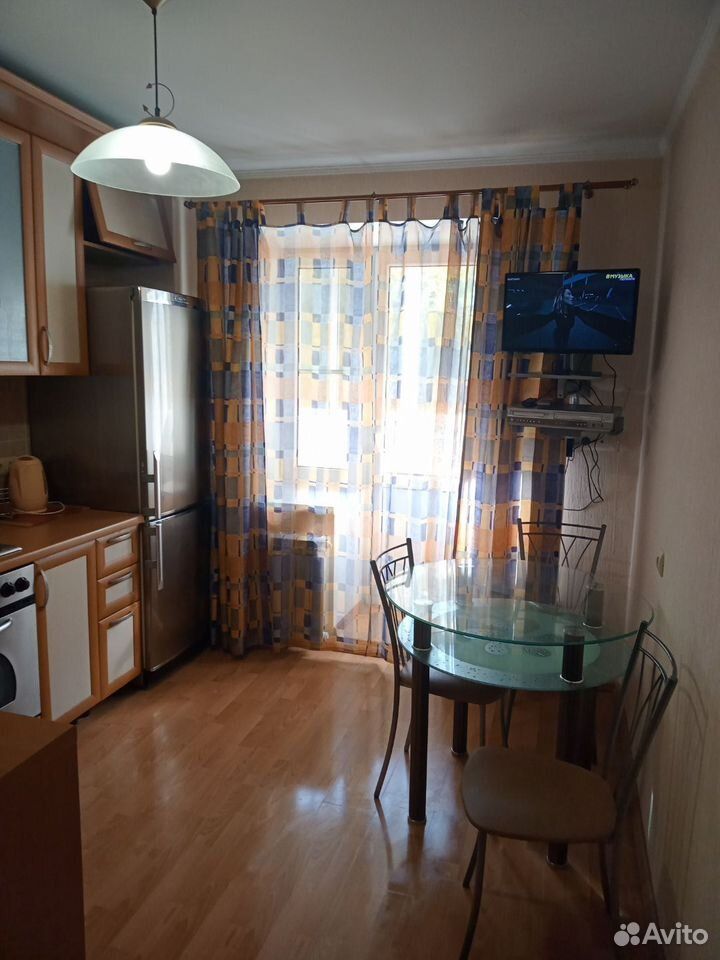 m. Lukhmanovskaya: Apartment, 1-rooms