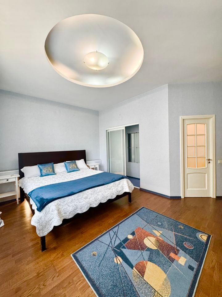 m. Mayakovskaya: Apartment, 2-rooms