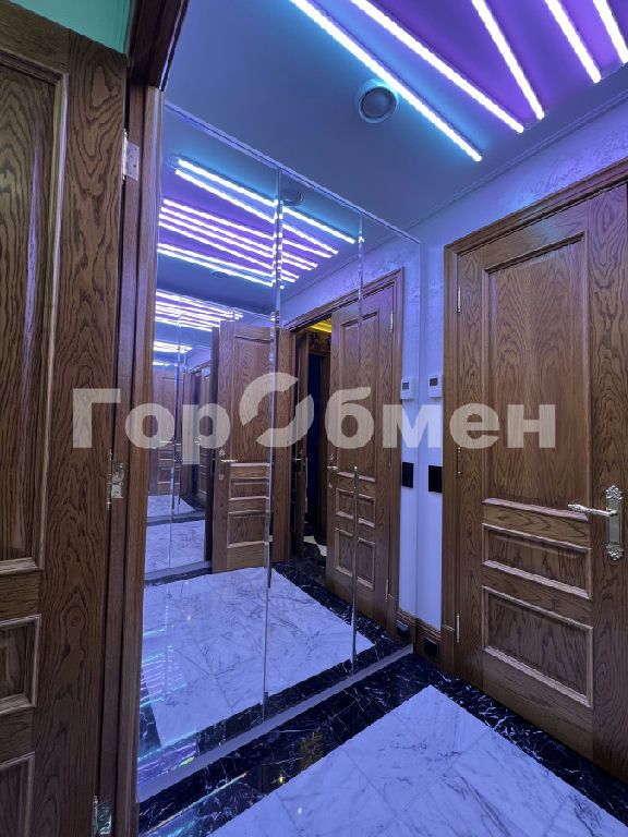 m. Lomonosovsky prospekt: Apartment, 3-rooms