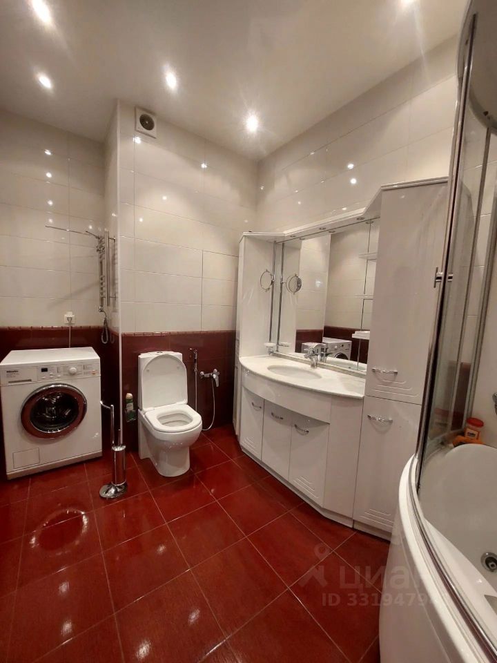 m. Yugo-Zapadnaya: Apartment, 3-rooms