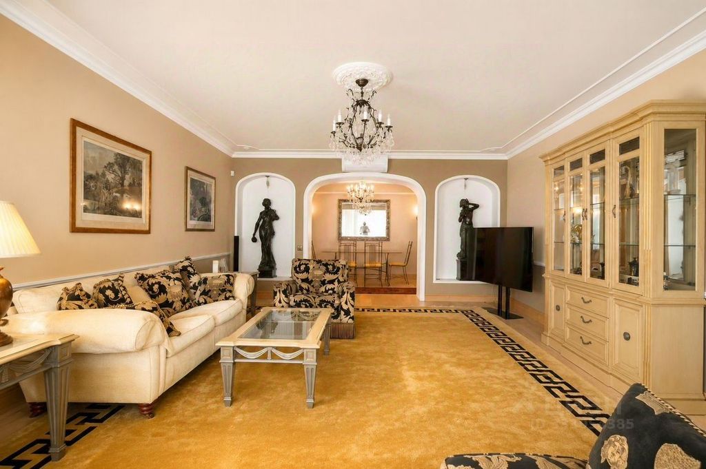 m. Barrikadnaya: Apartment, 2-rooms