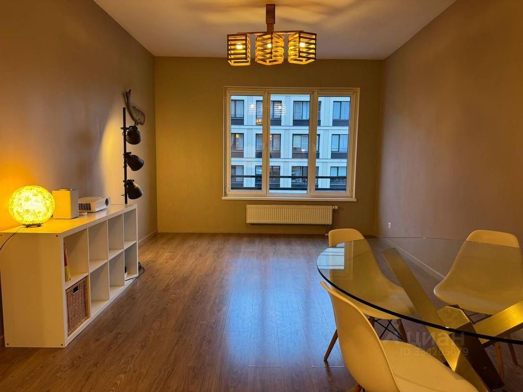 m. Pyatnitskoe shosse: Apartment, 2-rooms