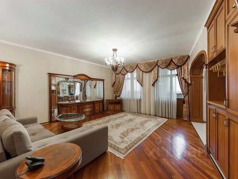 m. Novoslobodskaya: Apartment, 3-rooms