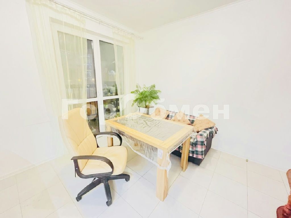 m. Narodnoe Opolchenie: Apartment, 3-rooms