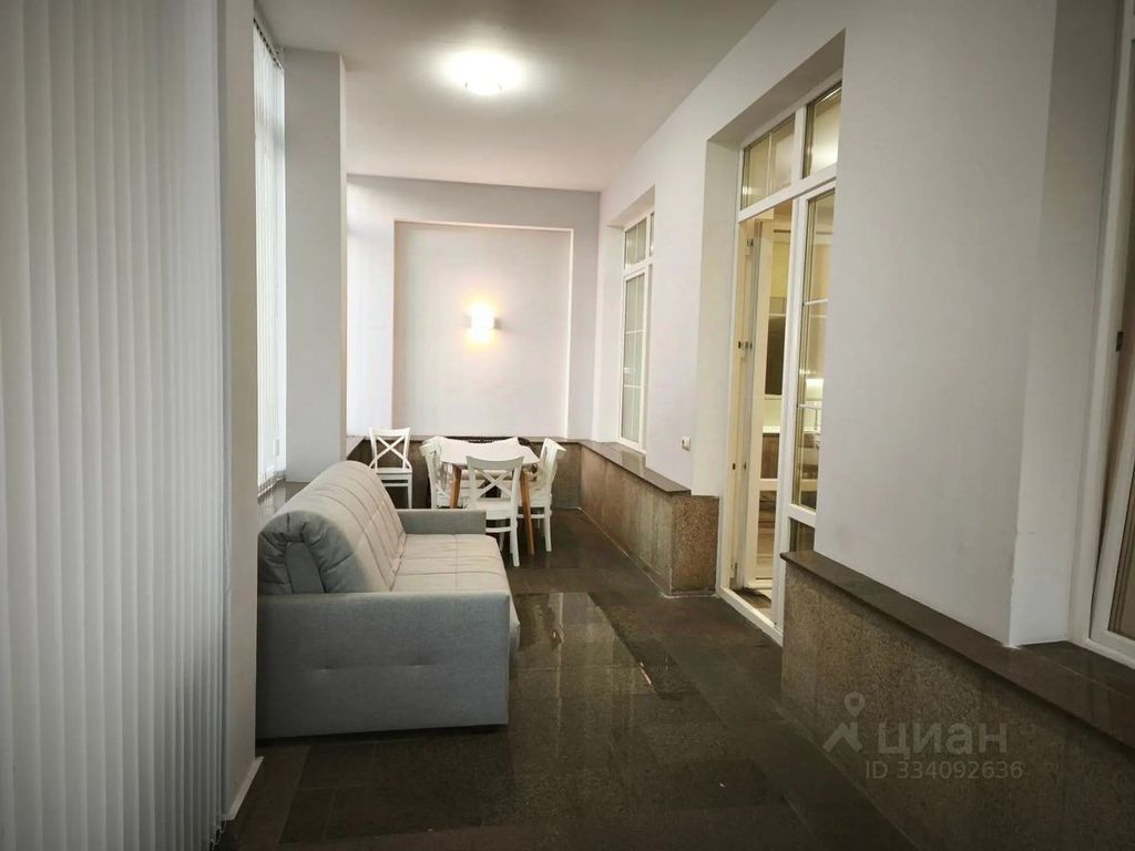 m. Fiztekh: Apartment, 2-rooms
