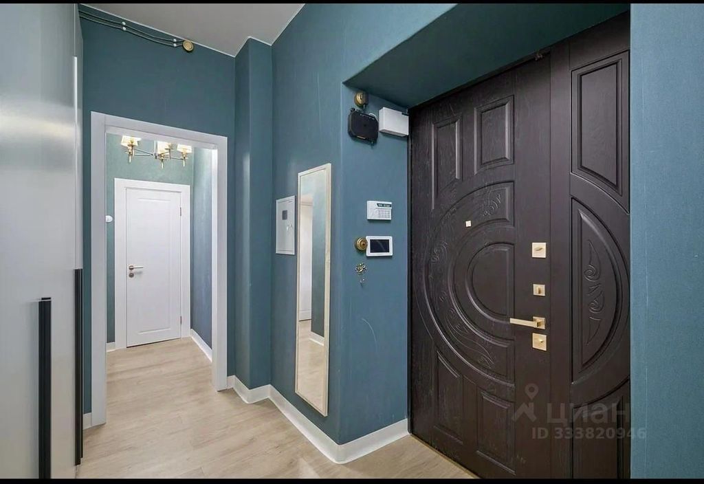 m. Barrikadnaya: Apartment, 2-rooms