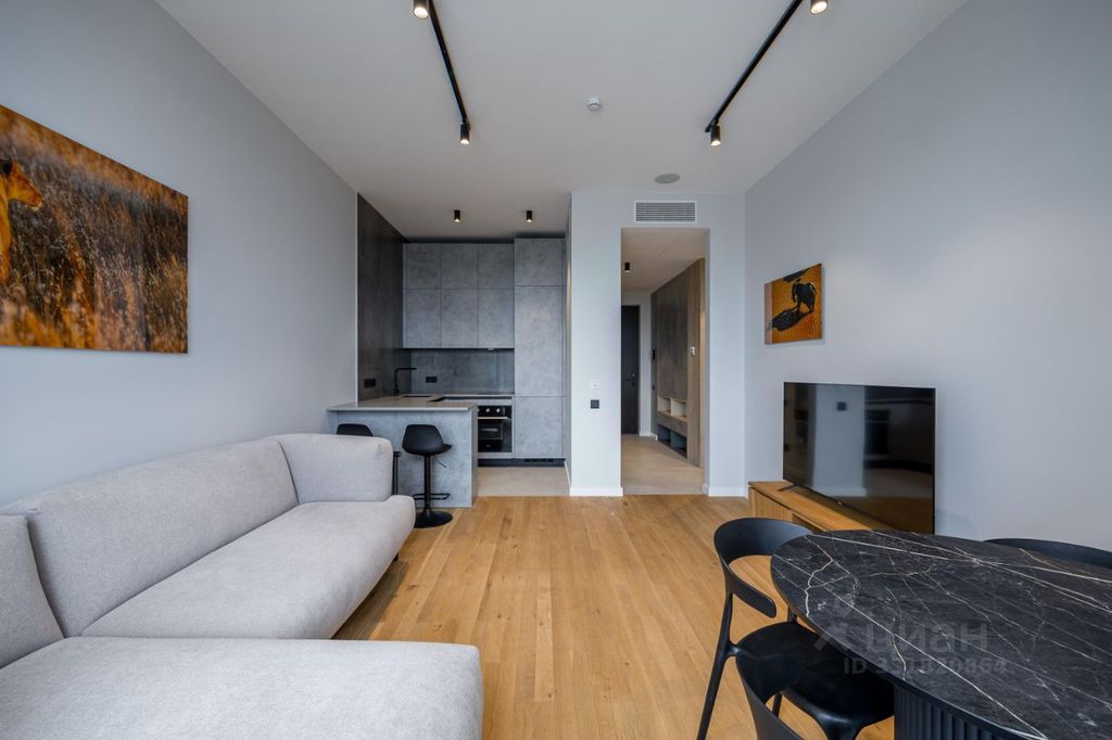 m. Belorusskaya: Apartment, 3-rooms