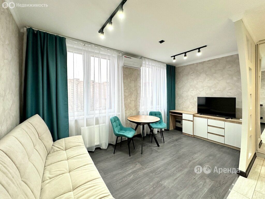 m. Pavshino: Apartment, studio