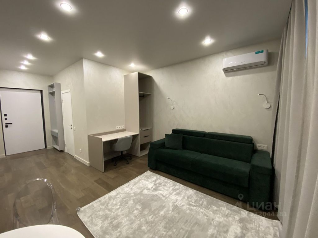 m. Moskva Tovarnaya: Apartment, studio