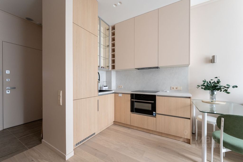m. Serp i Molot: Apartment, 2-rooms