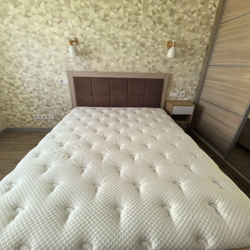 m. Bulvar Dmitriya Donskogo: Apartment, 2-rooms