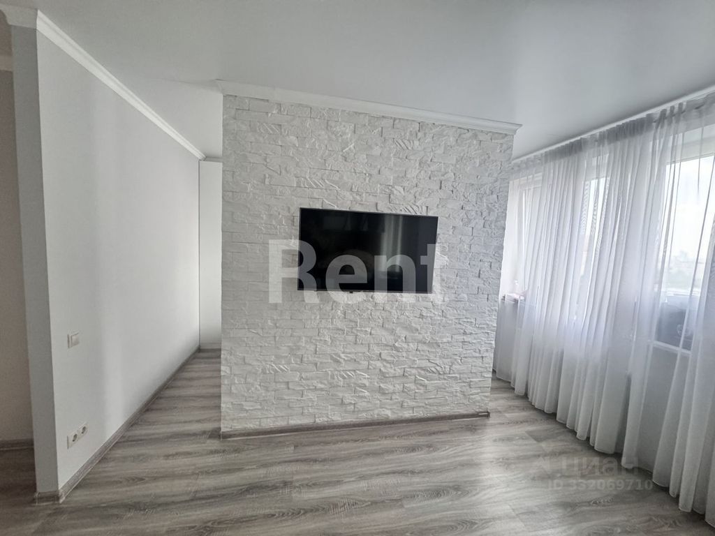 m. Rabochy Poselok: Apartment, 1-rooms