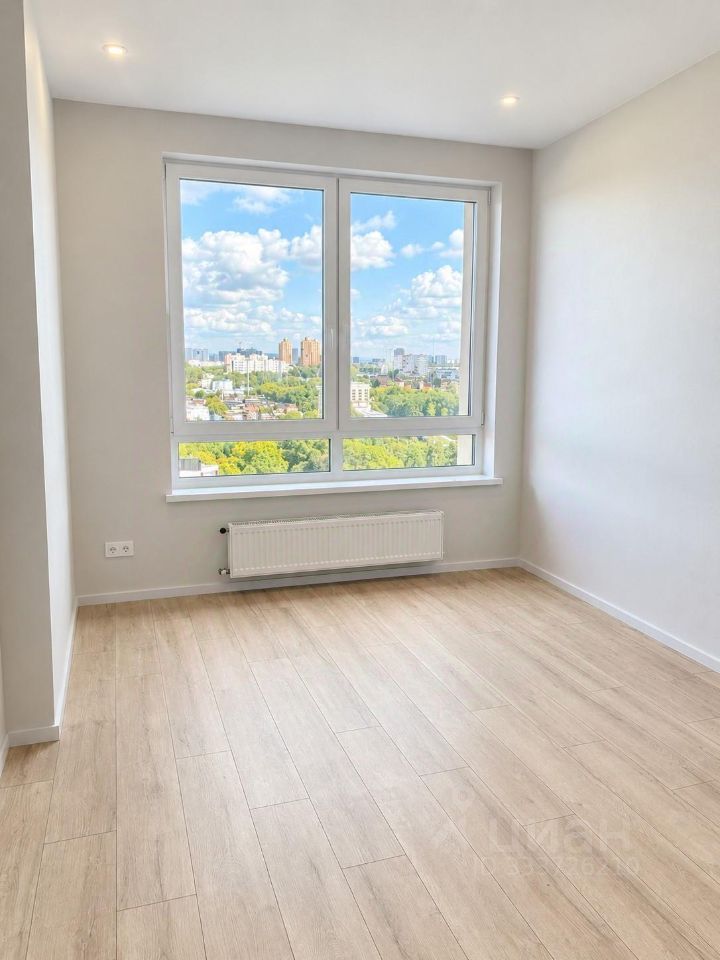 m. Trikotazhnaya: Apartment, 2-rooms