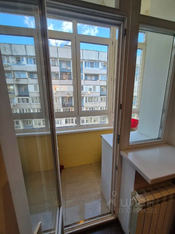 m. Baumanskaya: Apartment, 3-rooms