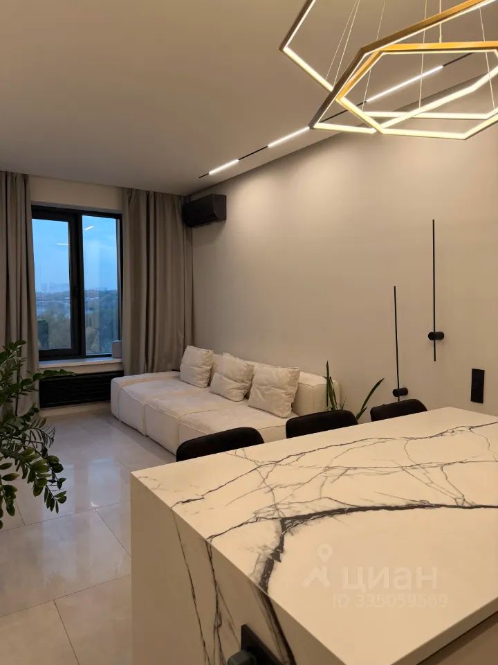 m. Trikotazhnaya: Apartment, 2-rooms