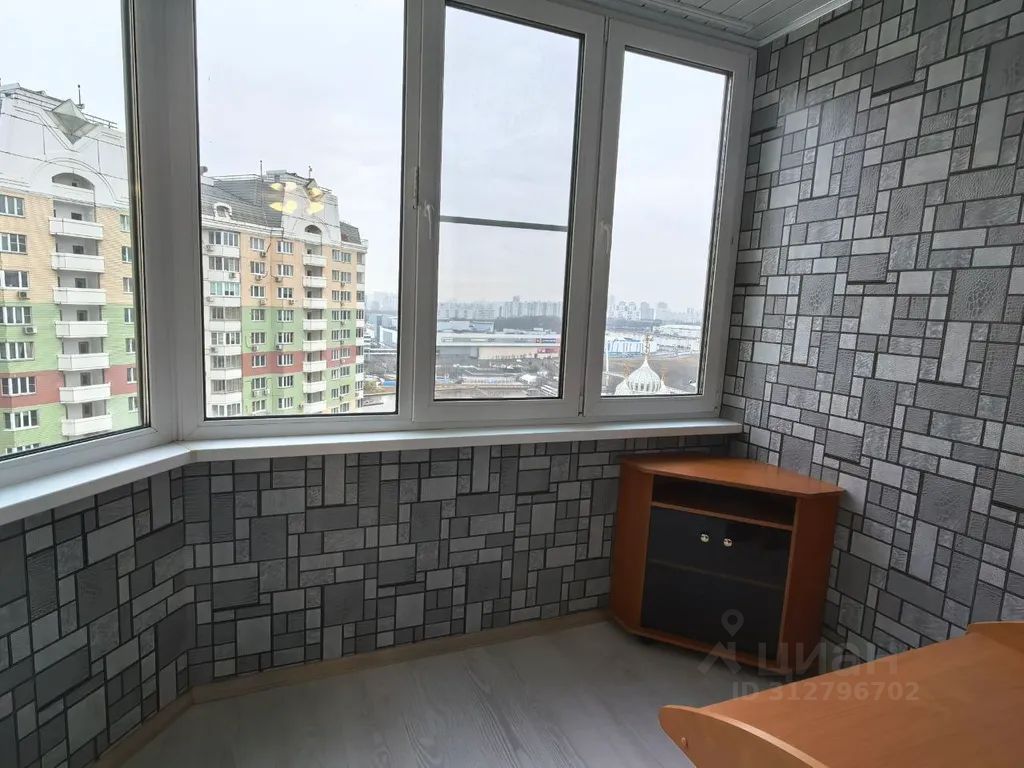 m. Myakinino: Apartment, 2-rooms