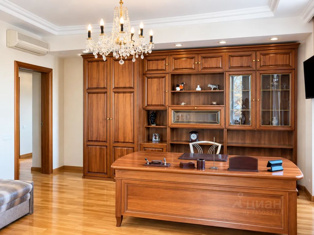 m. Pushkinskaya: Apartment, 3-rooms