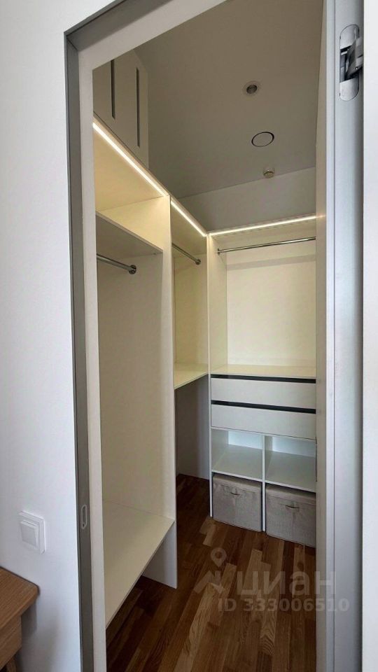 m. Botanichesky sad: Apartment, studio