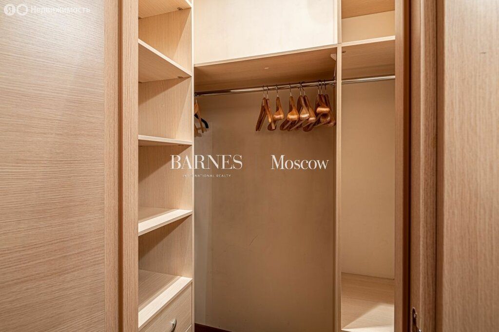 m. Krasnopresnenskaya: Apartment, 2-rooms