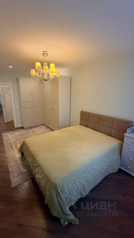 m. Lukhmanovskaya: Apartment, 2-rooms