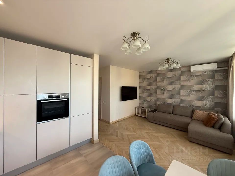 m. Barrikadnaya: Apartment, 2-rooms