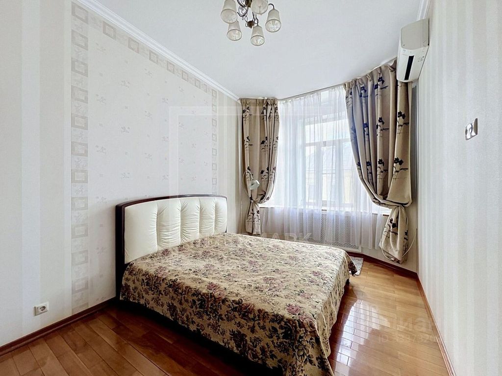 m. Novokuznetskaya: Apartment, 2-rooms