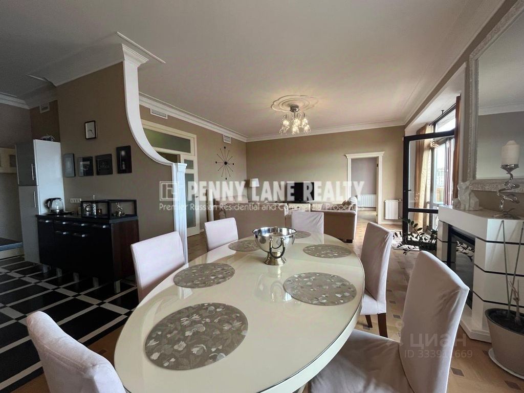 m. Mayakovskaya: Apartment, 4-rooms