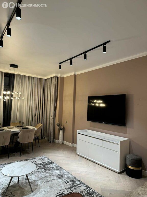 m. Minskaya: Apartment, 3-rooms