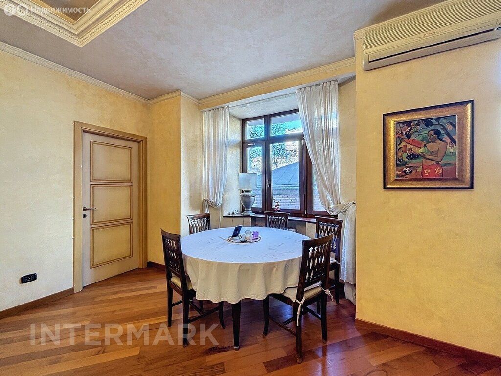m. Tsvetnoy bulvar: Apartment, 3-rooms