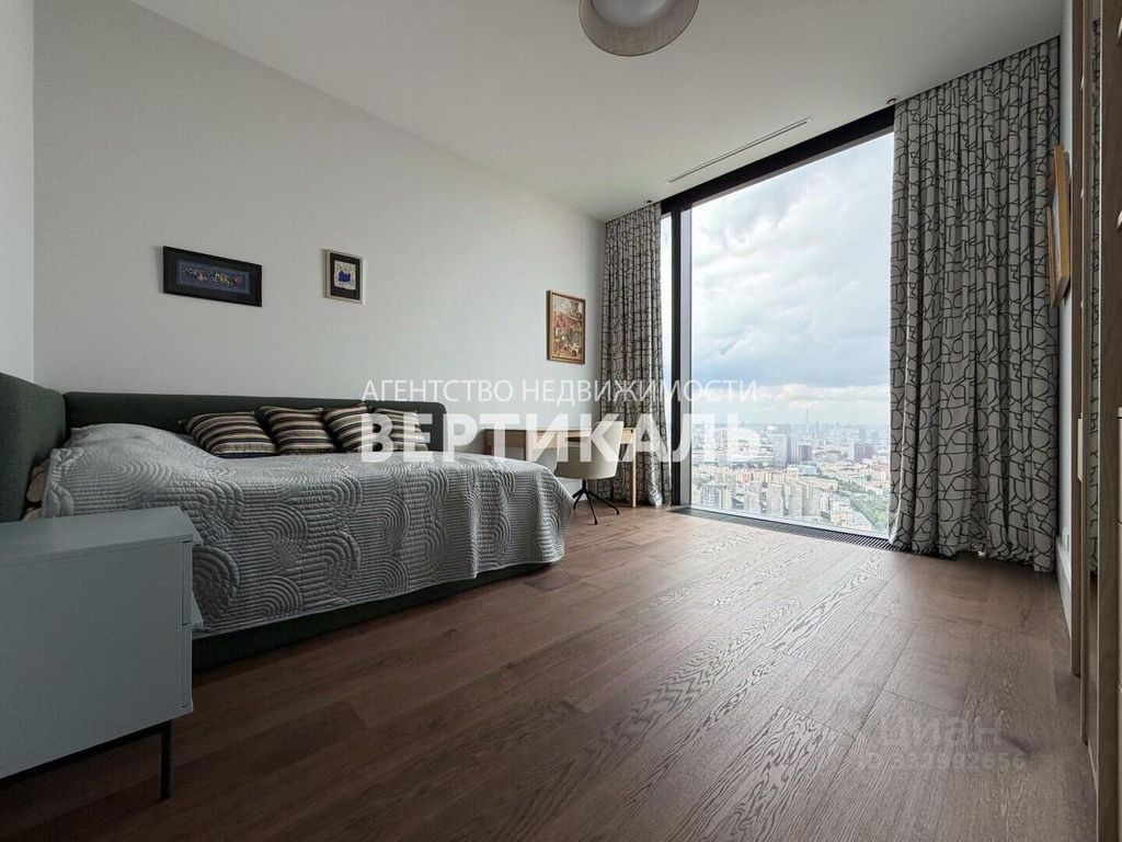 m. Delovoy tsentr (Vystavochnaya): Apartment, 5-rooms