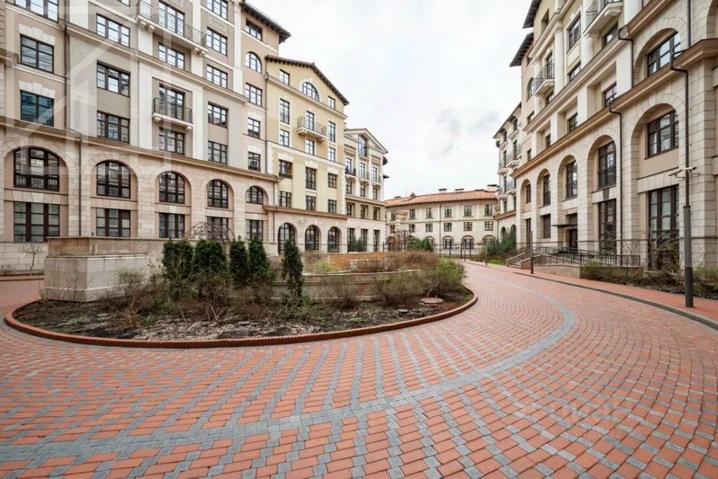 m. Novoslobodskaya: Apartment, 5-rooms