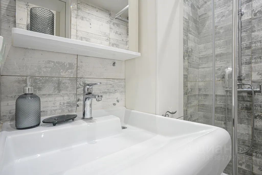 m. Pavshino: Apartment, 2-rooms