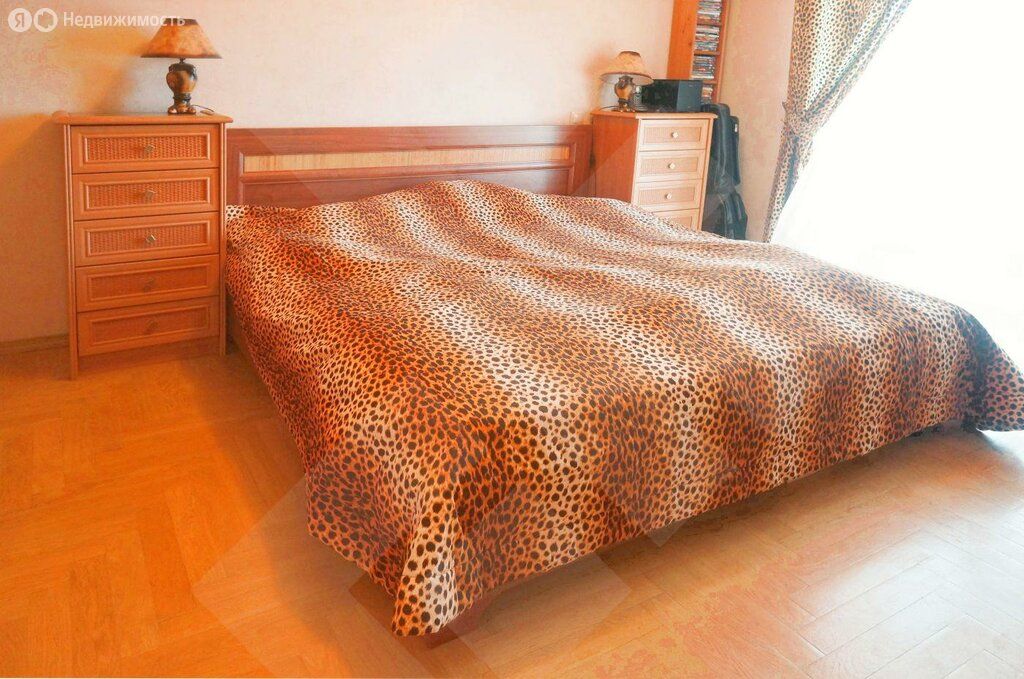 m. Frunzenskaya: Apartment, 3-rooms
