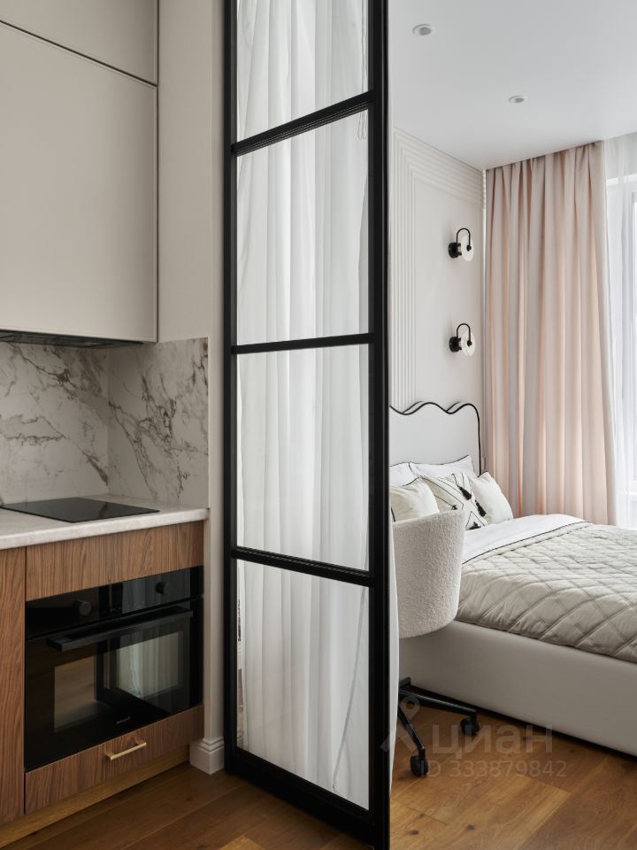 m. Verkhnie Kotly: Apartment, studio