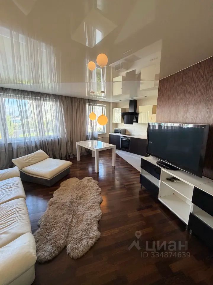 m. Kuzminki: Apartment, 2-rooms