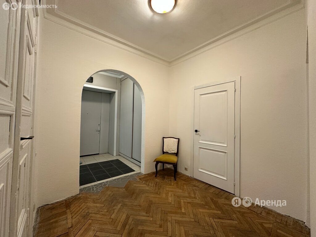 m. Tsvetnoy bulvar: Apartment, 2-rooms