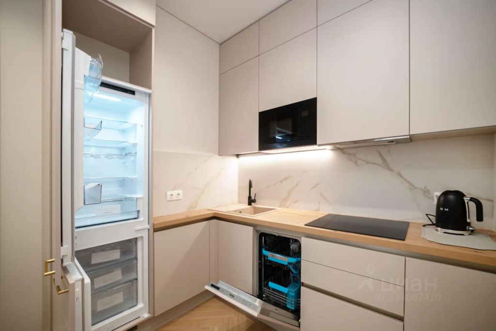 m. Michurinsky prospekt: Apartment, 2-rooms