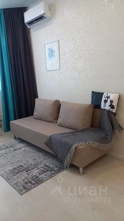 m. Levoberezhnaya: Apartment, 1-rooms
