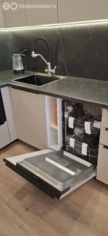 m. Bagrationovskaya: Apartment, 1-rooms