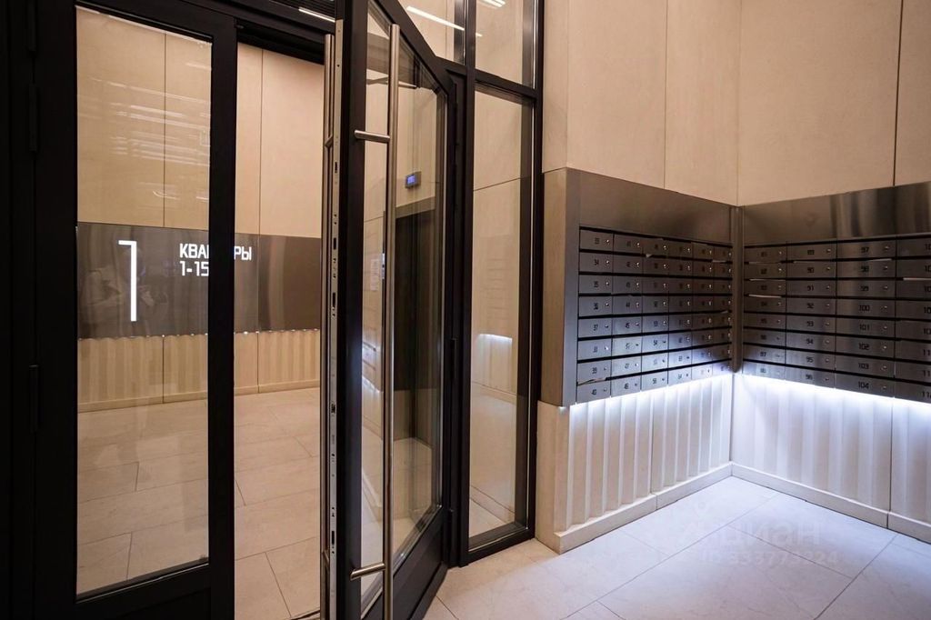 m. ZIL: Apartment, 2-rooms
