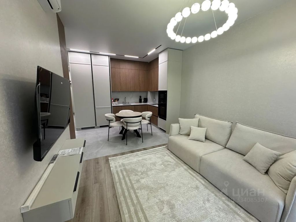 m. ZIL: Apartment, 2-rooms