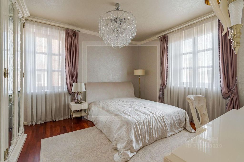 m. Dobryninskaya: Apartment, 4-rooms