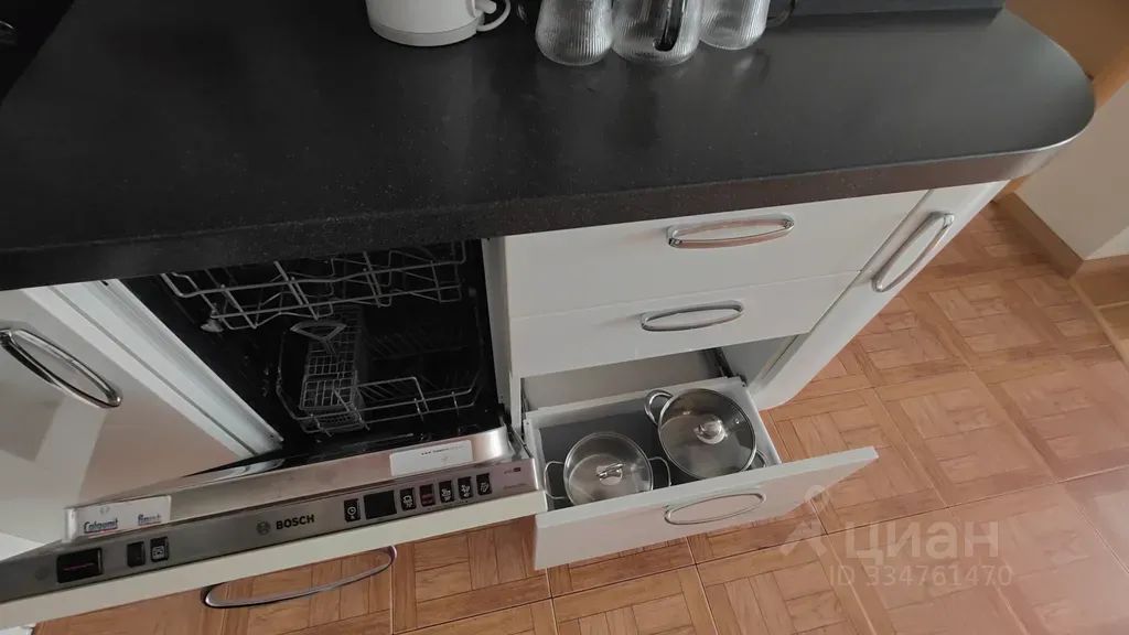 m. Khimki: Apartment, 2-rooms