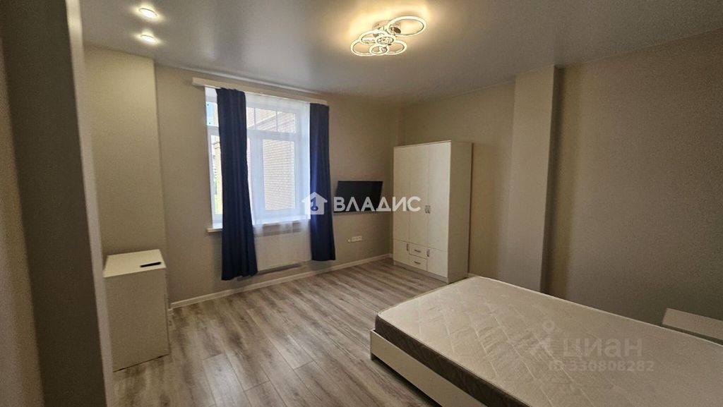 m. Solnechnaya: Apartment, 3-rooms