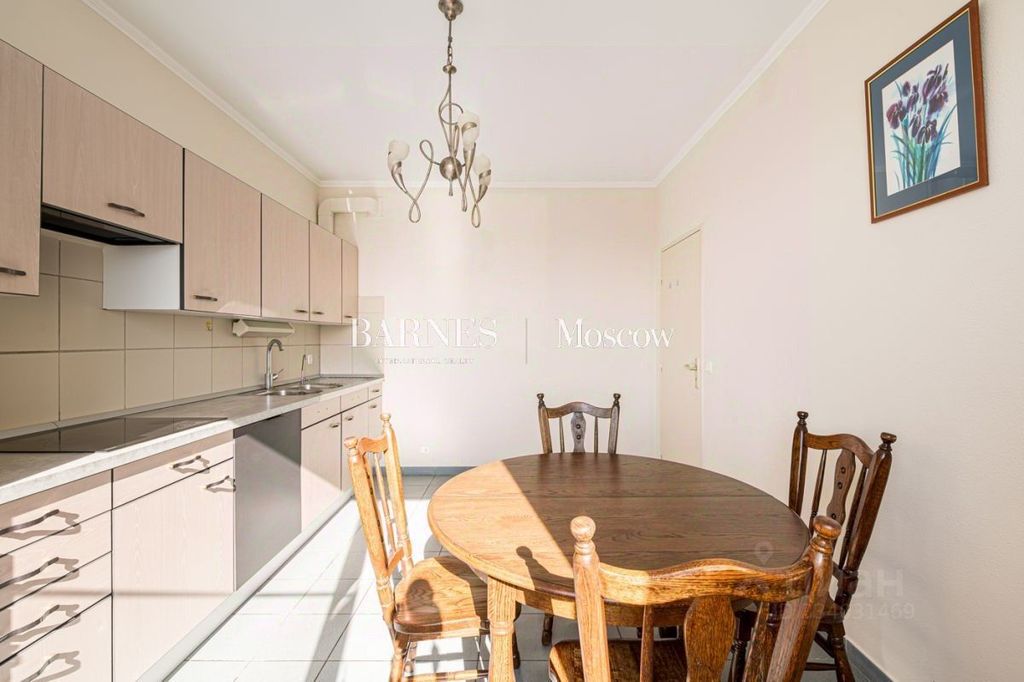 m. Studencheskaya: Apartment, 2-rooms