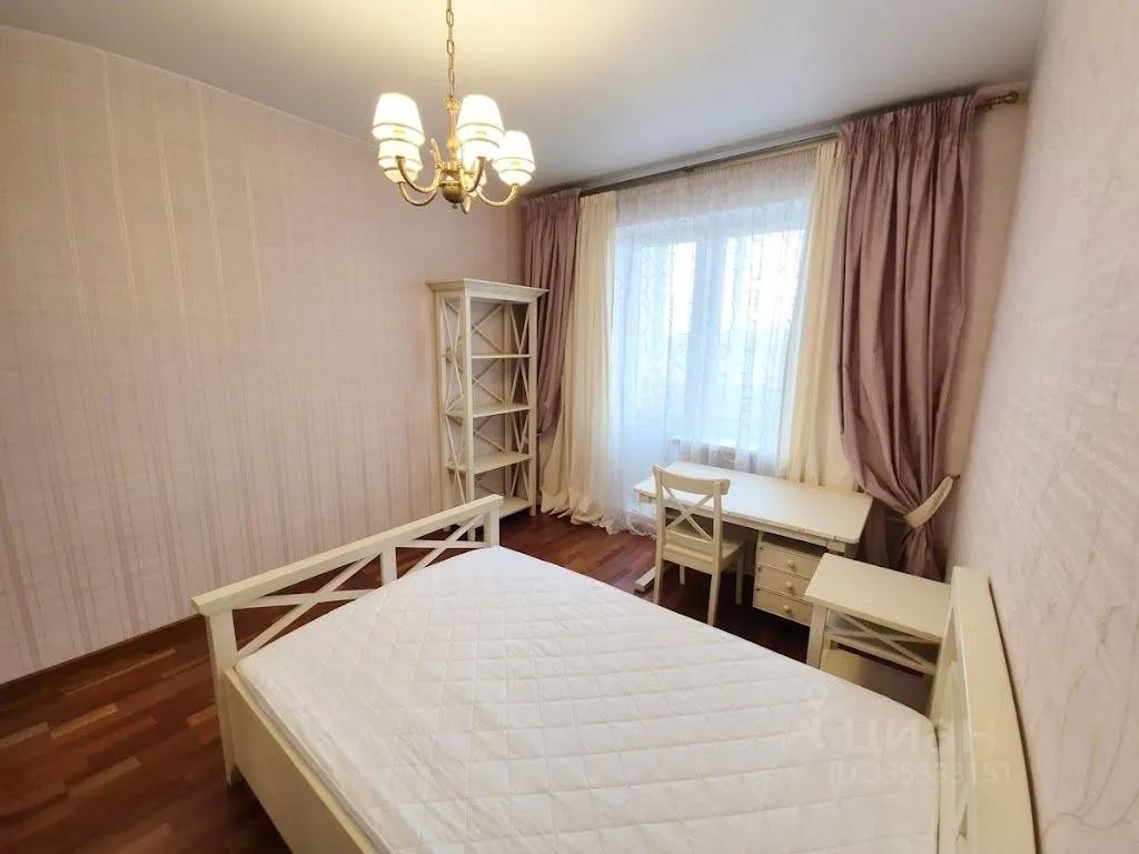 m. Pavshino: Apartment, 2-rooms